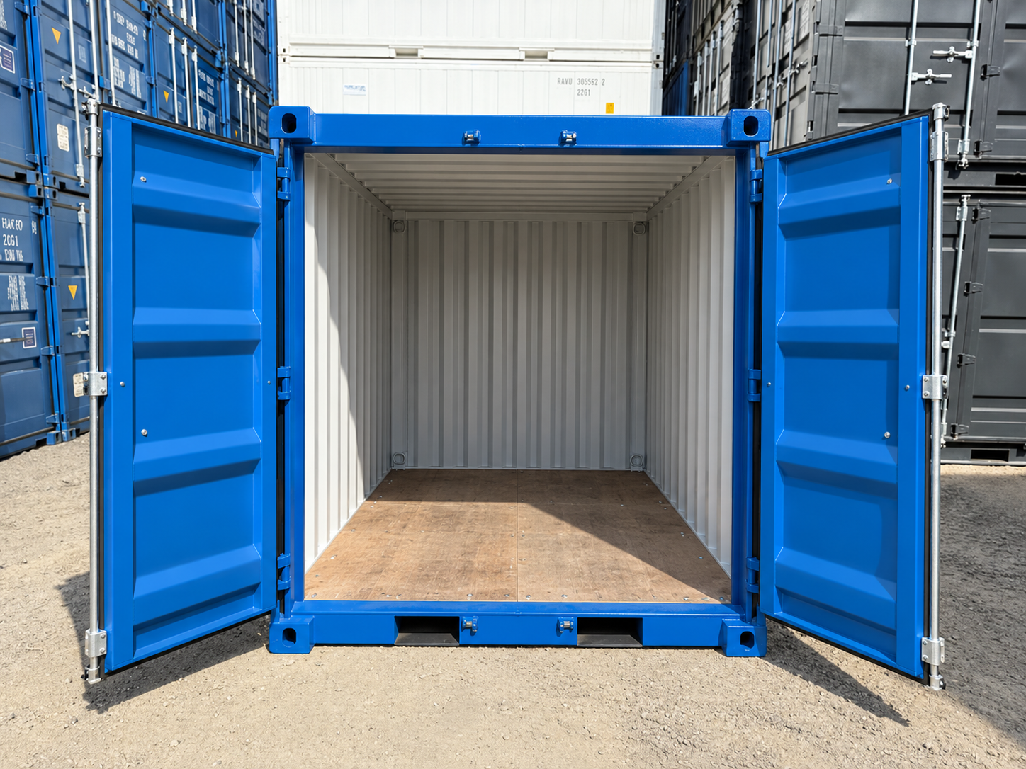 conteneur maritime 9 pieds dry bleu 03 portes ouvertes conteneur maritime 9 pieds dry bleu 03 portes ouvertes